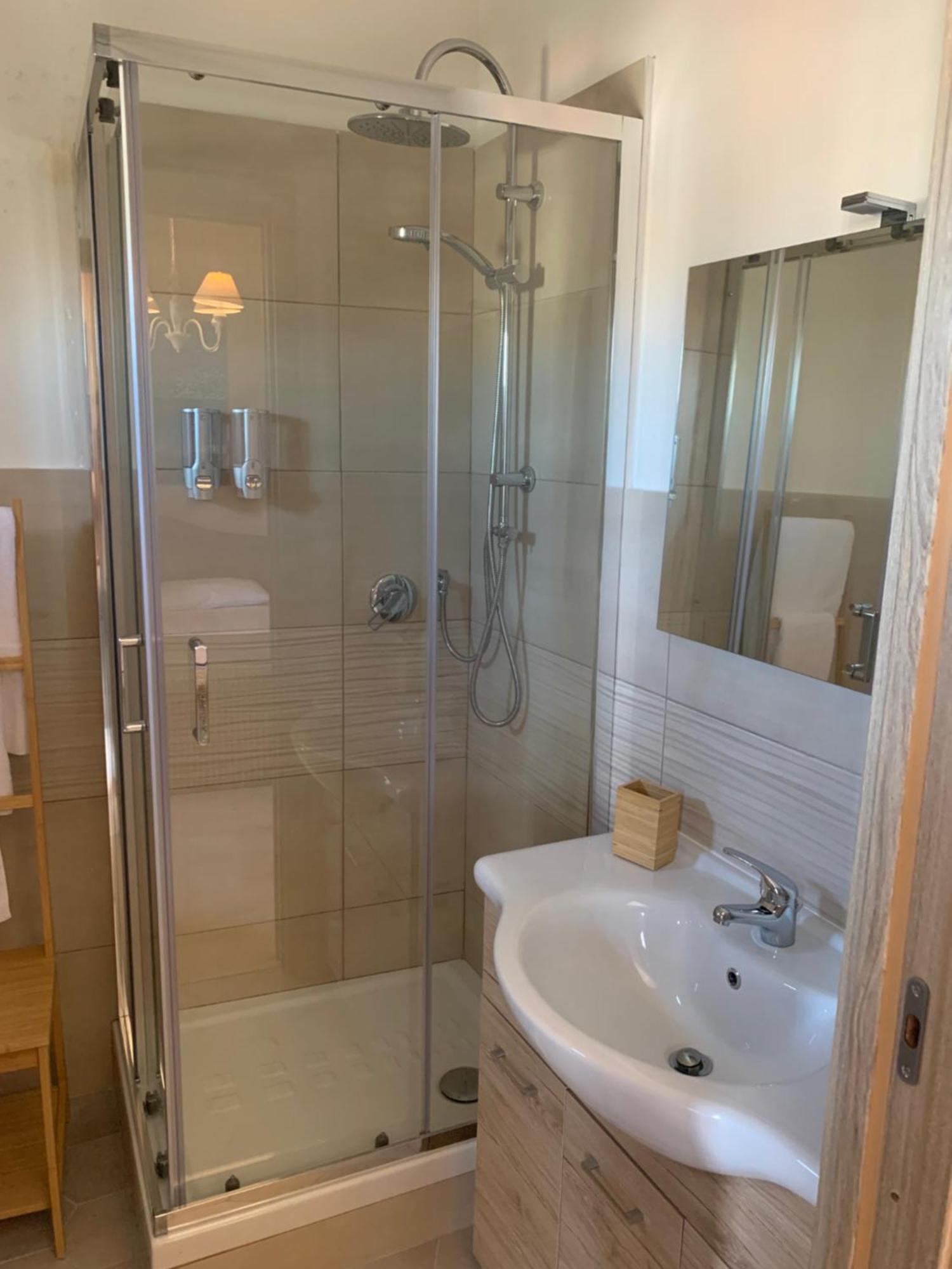 Appartement Atticogaribaldi à Catane Extérieur photo