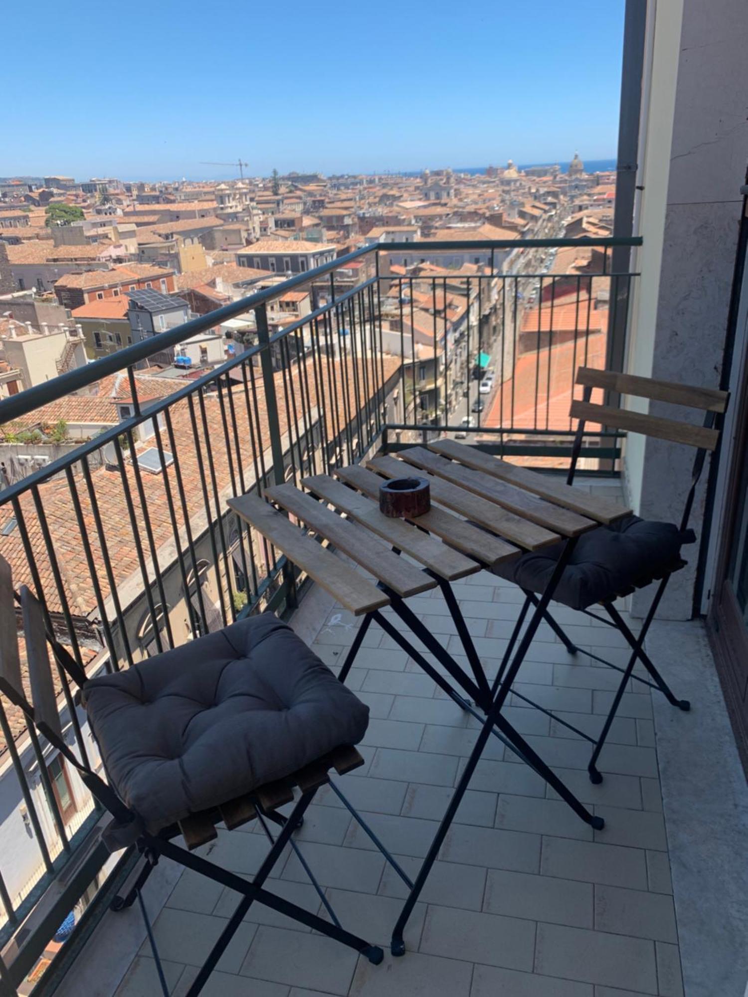 Appartement Atticogaribaldi à Catane Extérieur photo